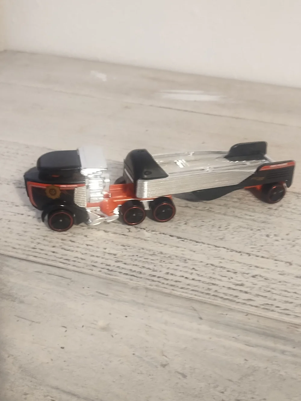 Hot Wheels Sky Show Semi Truck With Trailer 2014 Mattel very good condition